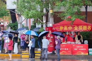 登哥给力！哈登过去6战有5场得到两双数据 对阵湖人差1次助攻